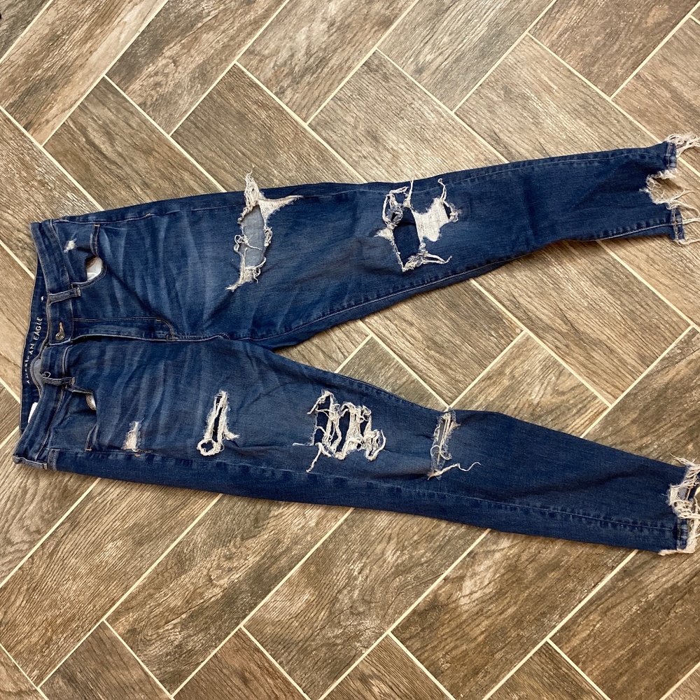 AMERICAN EAGLE JEAN